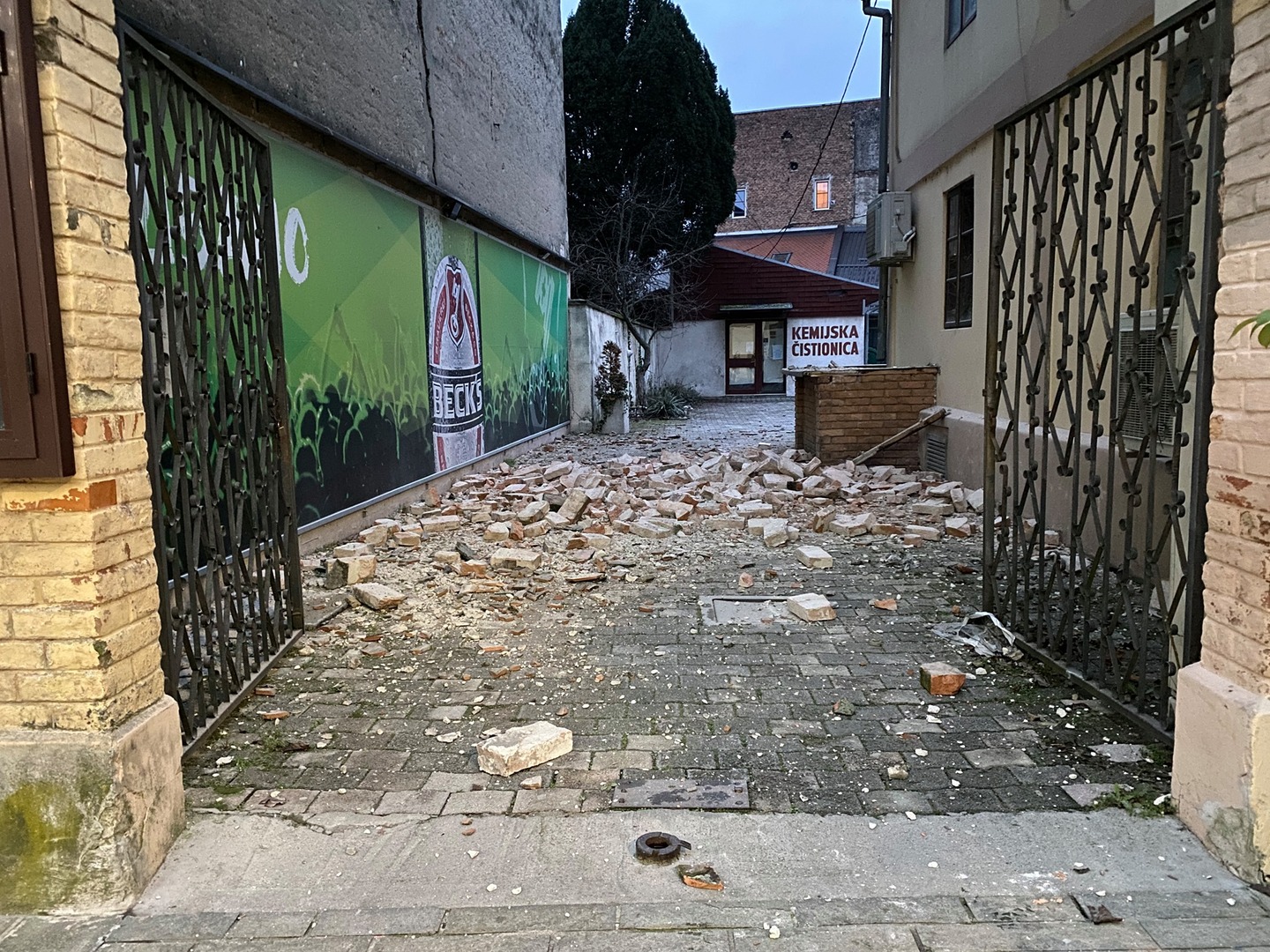 Novi zemljotres uzdrmao Sisak. Ljudi izašli na ulice - slika 1